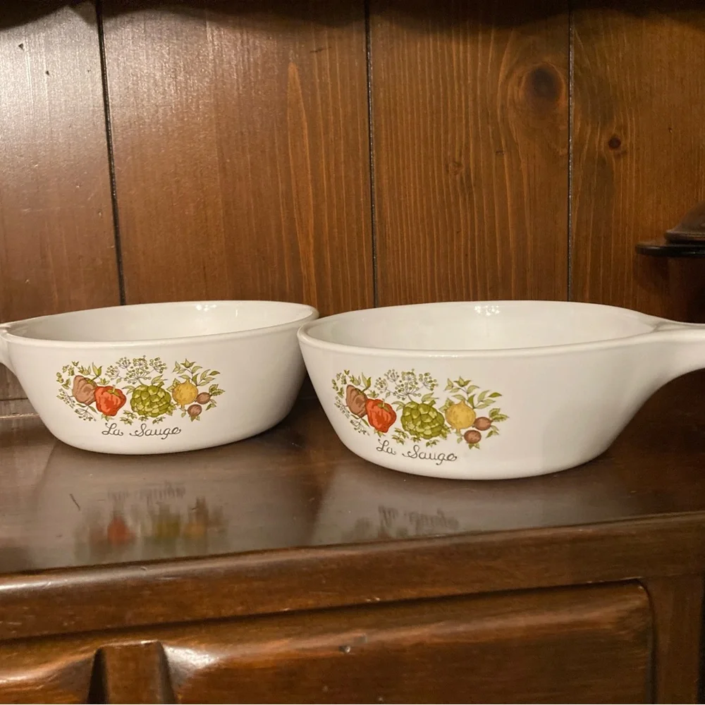 Corning ware Spice of life 1 pint pans with no lids